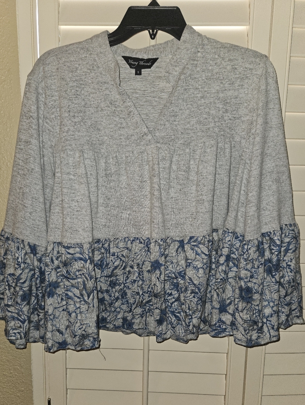 Young Threads Coastal Floral Tiered Tunic Top - Gray and Blue/ New Without Tags